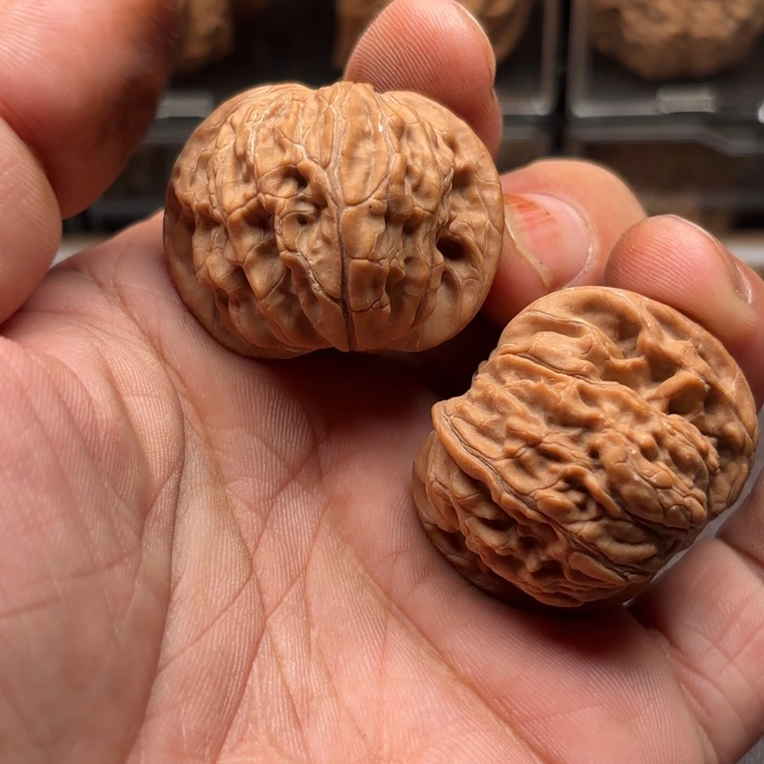 招***宝把件文玩核桃磨盘