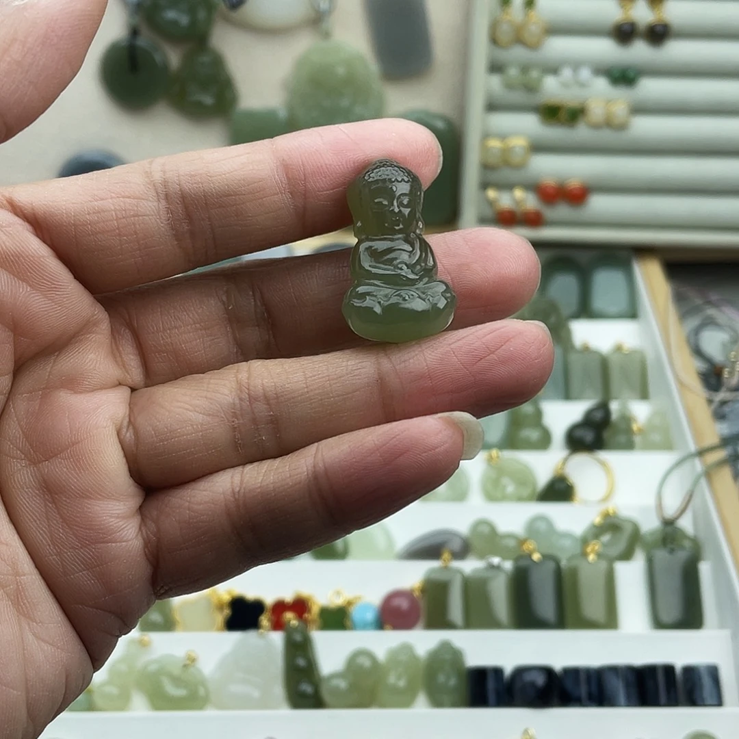 和田玉未镶嵌吊坠(不含链)