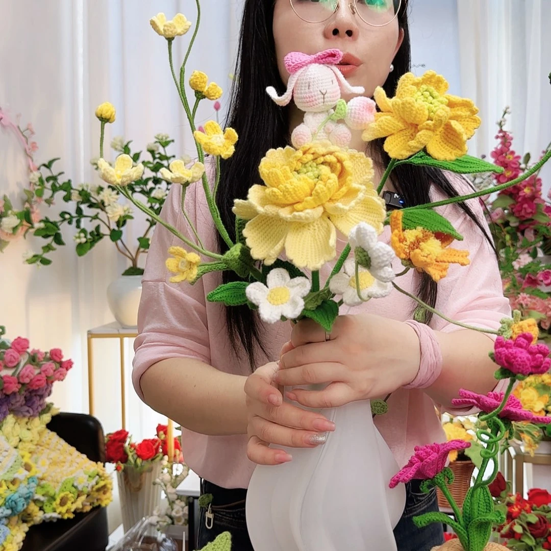 莱赛尔纤维棉手工钩织花束