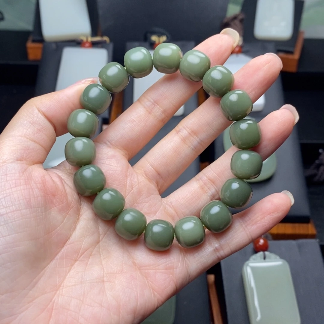 糖***墩颈饰未镶嵌和田玉