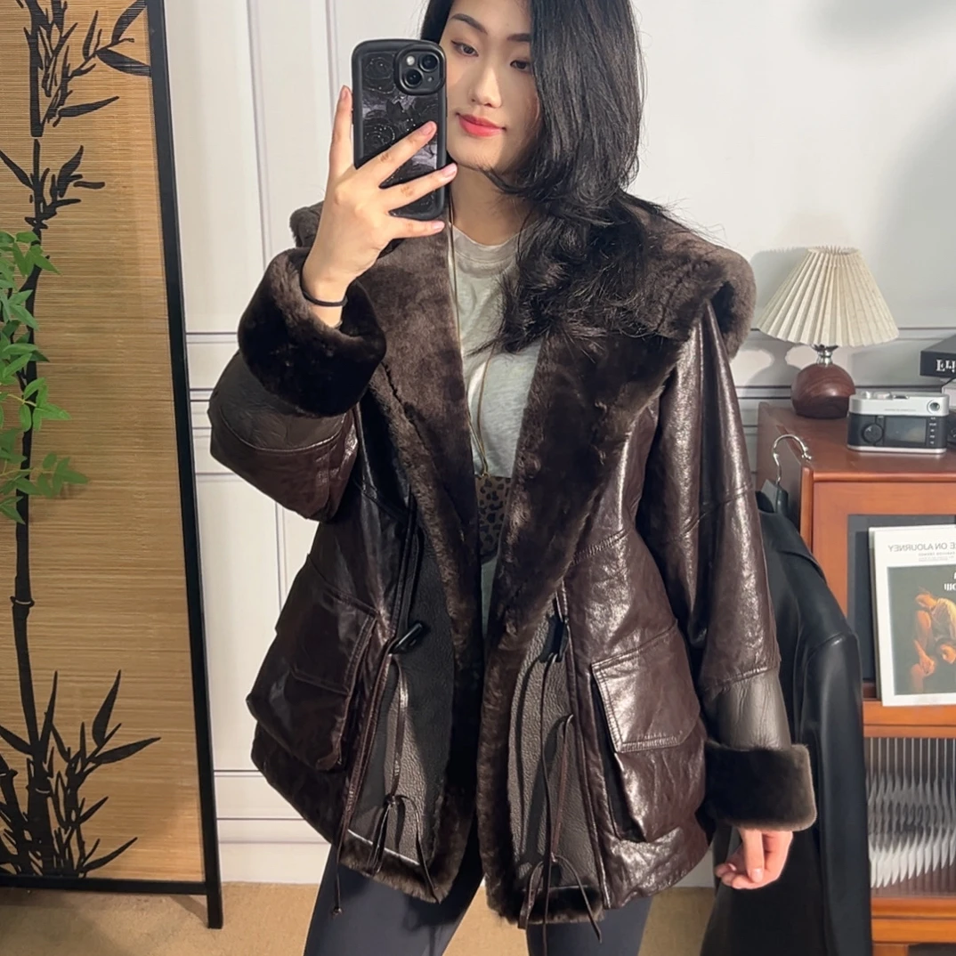 全皮90鹅绒563冬季高奢风女士羊毛皮毛一体鹅绒真皮鹅绒服皮衣