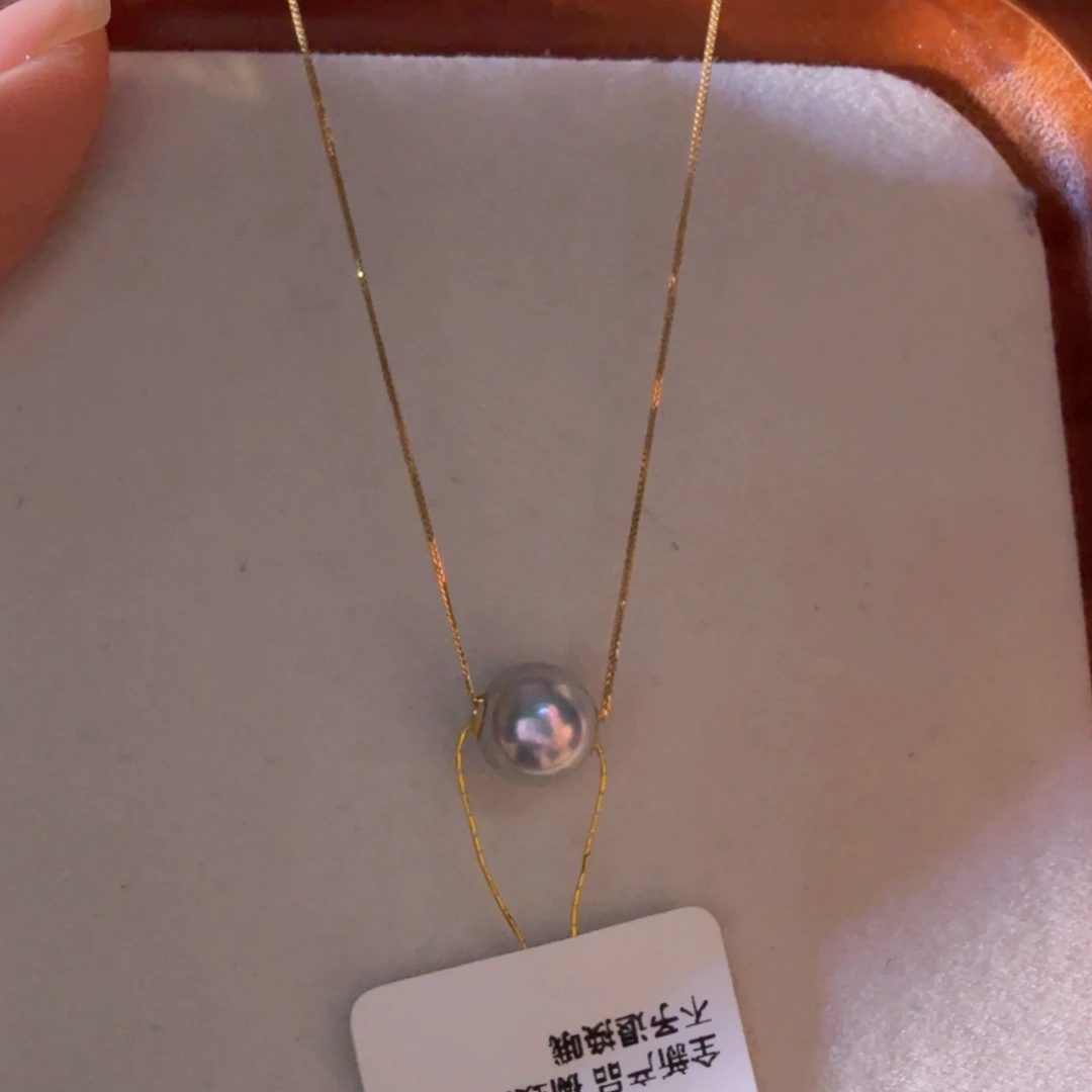 颈饰18K金镶嵌海水珍珠