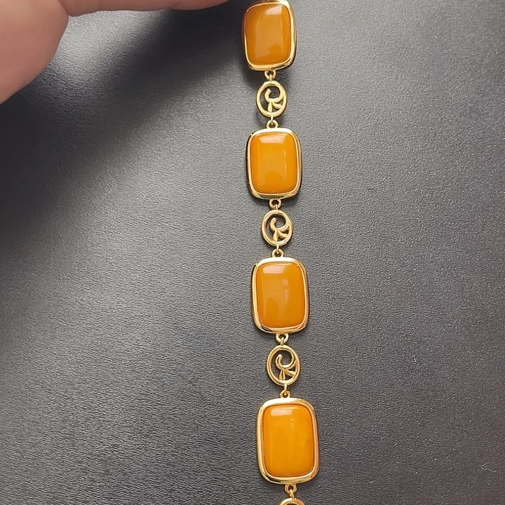 琥珀未镶嵌裸石手链