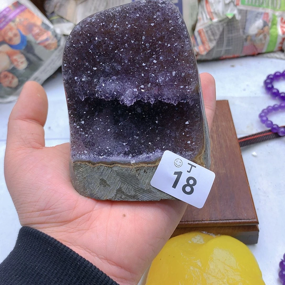 紫晶大型摆件（非配饰）未镶嵌