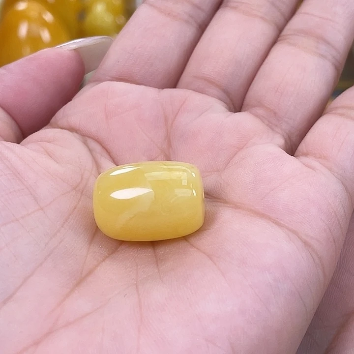 琥珀未镶嵌珠宝奇石琥珀h46