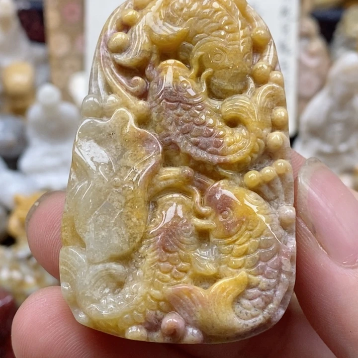 颈饰未镶嵌硅化珊瑚（珊瑚玉）