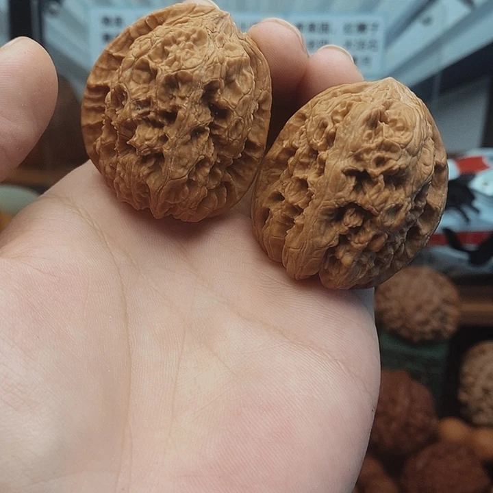 文玩核桃吊坠38华北651