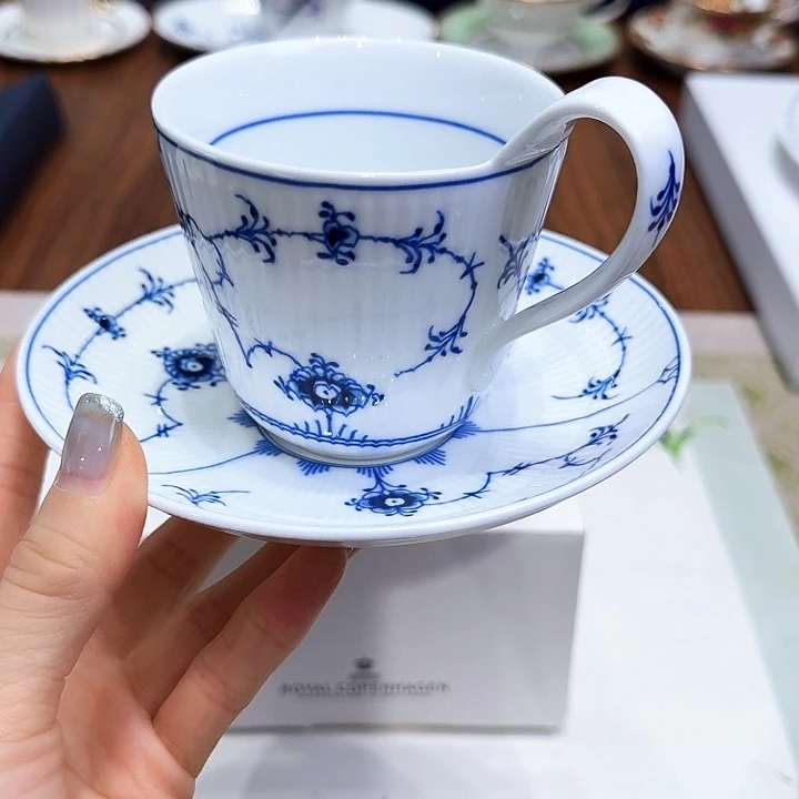 瓷片杯子杯子杯杯子杯子水杯茶杯