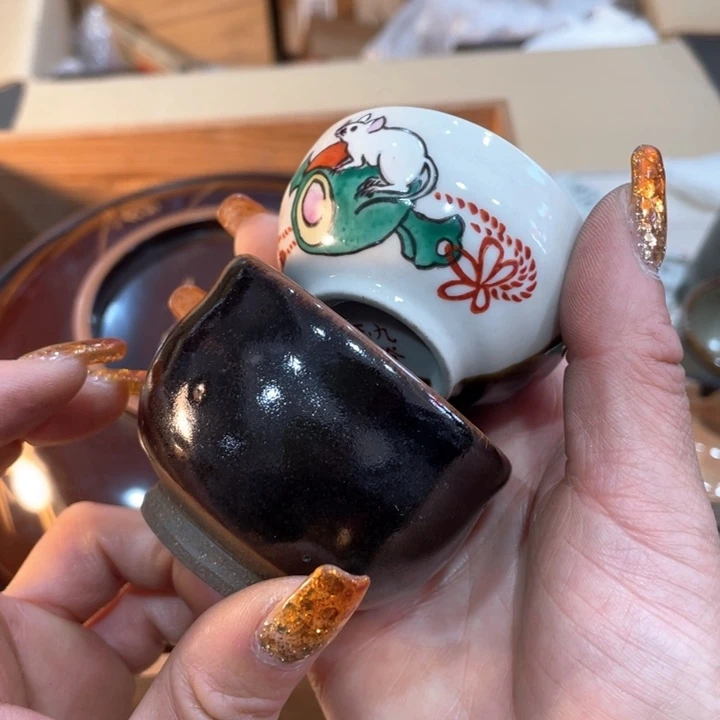 托**王新亿阁祝愿大家平安健康幸福