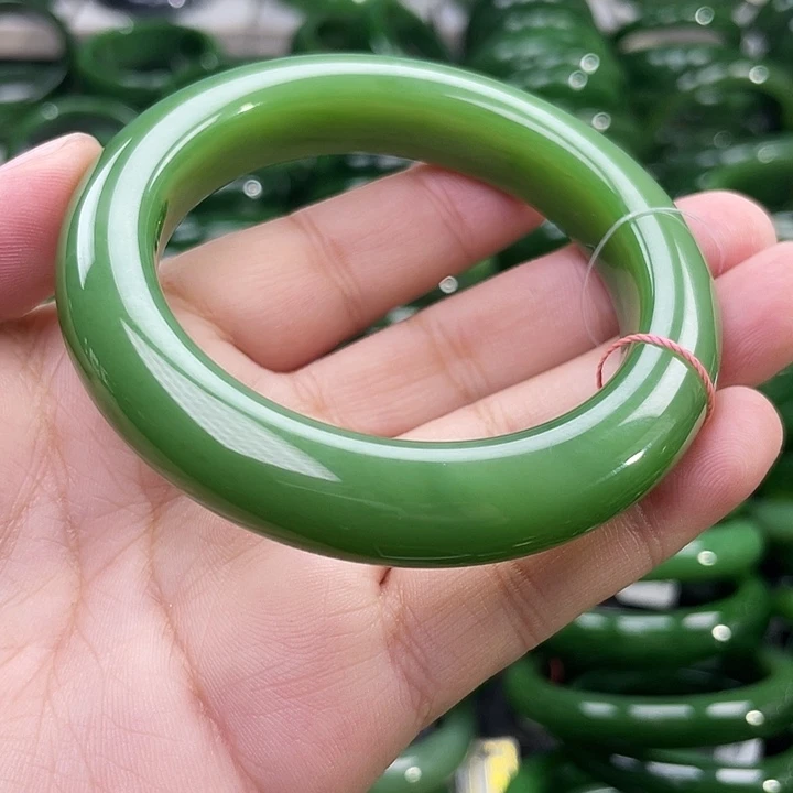 未镶嵌手镯和田玉（碧玉）