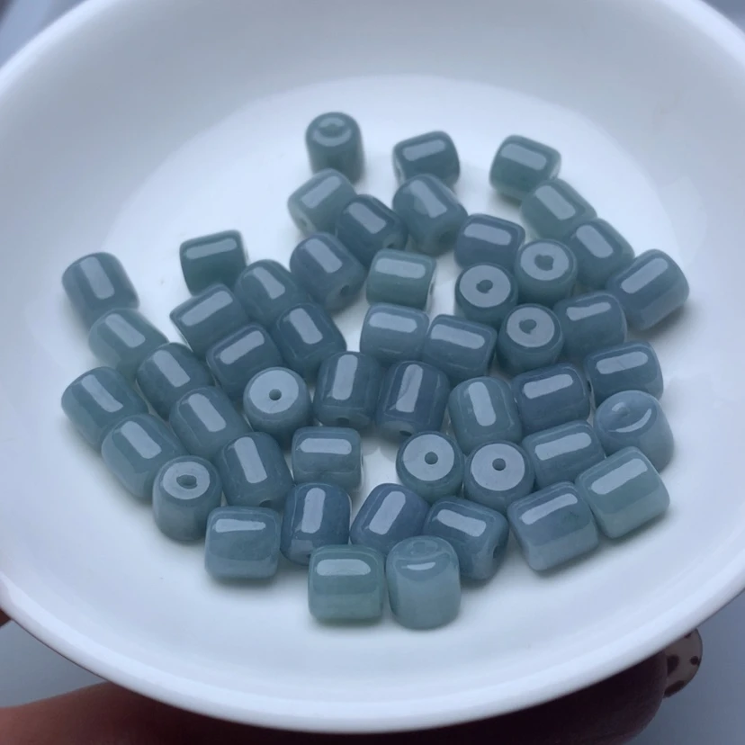 【闪购商品】散珠翡翠卡7*7冰蓝水桶珠50颗