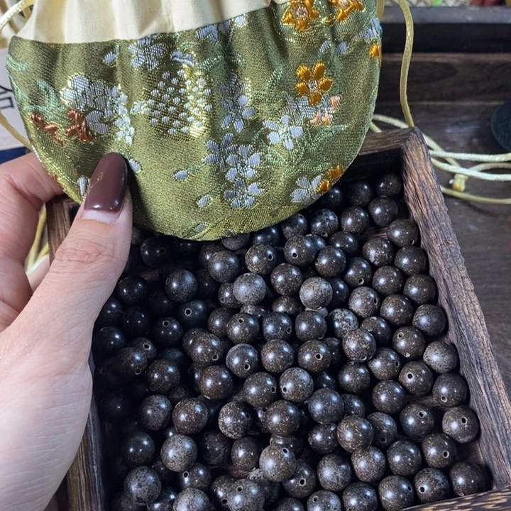 泥塑息肌丸1.0瑕疵珠香包约50克