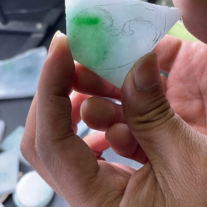 定制翡翠未镶嵌翡翠