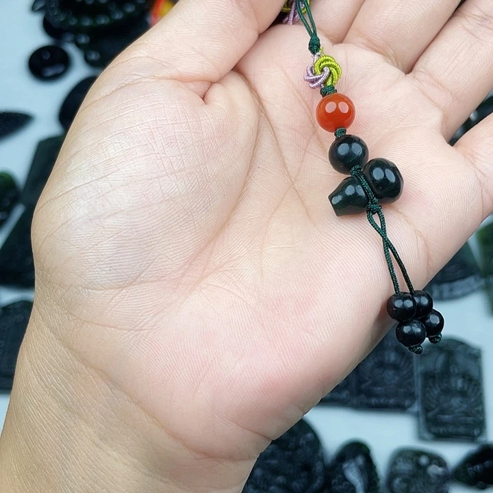 身***范蛇纹石玉未镶嵌手链