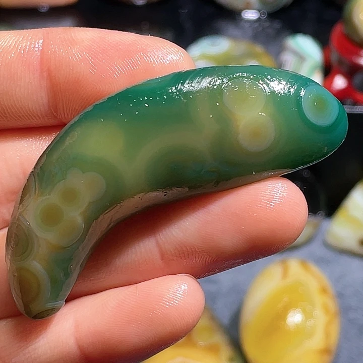 珠宝奇石玛瑙未镶嵌