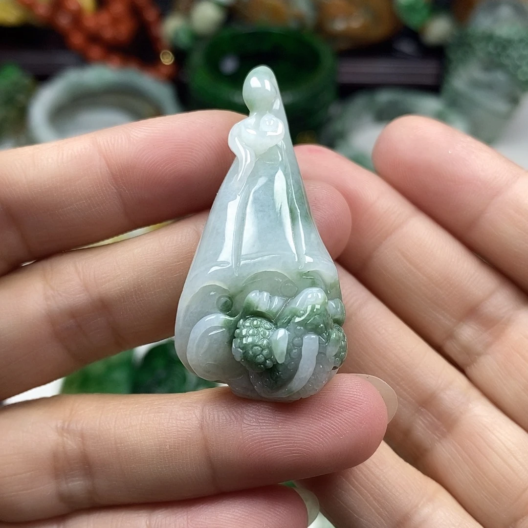 颈饰未镶嵌翡翠牌子