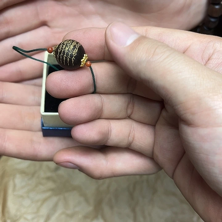 大叶紫檀（黑酸枝木类）