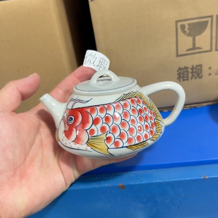 釉下手绘茶具微瑕