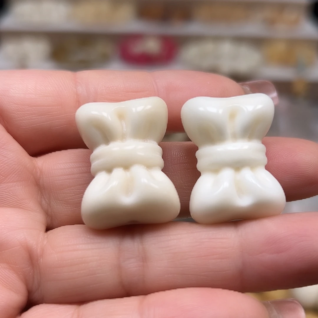手串菩提根/象牙果通货白色蝴蝶结2颗