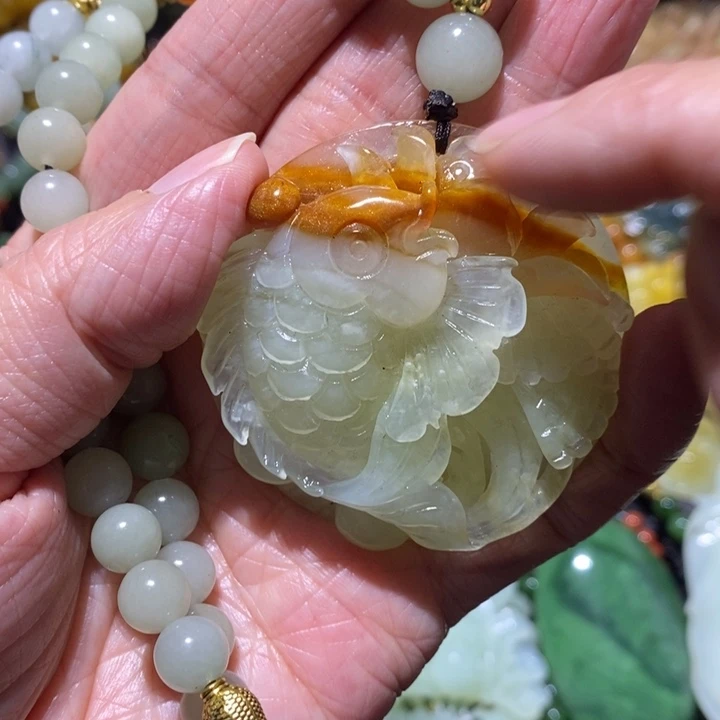 蛇纹石玉岫玉吊坠未镶嵌