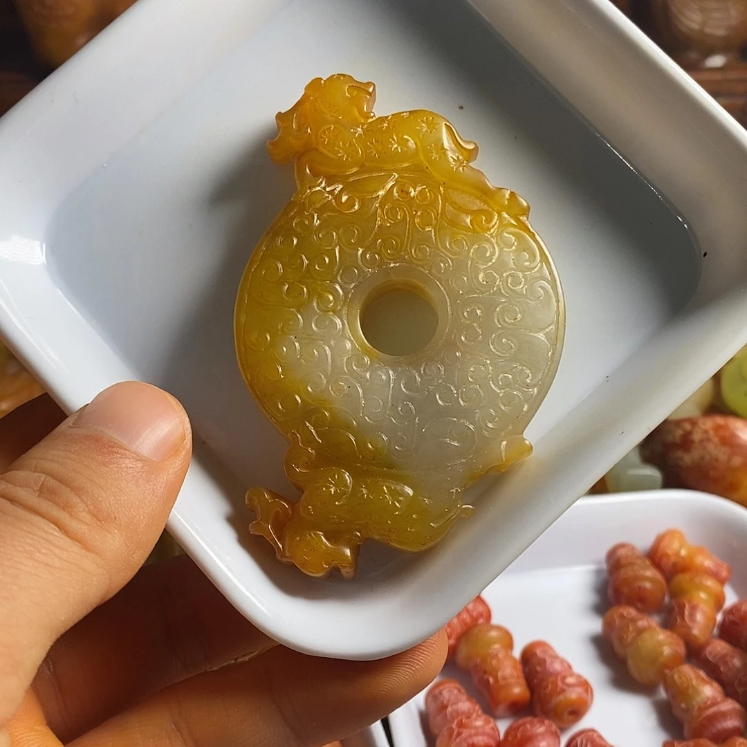岫岩老玉（透闪石质玉）未镶嵌挂件