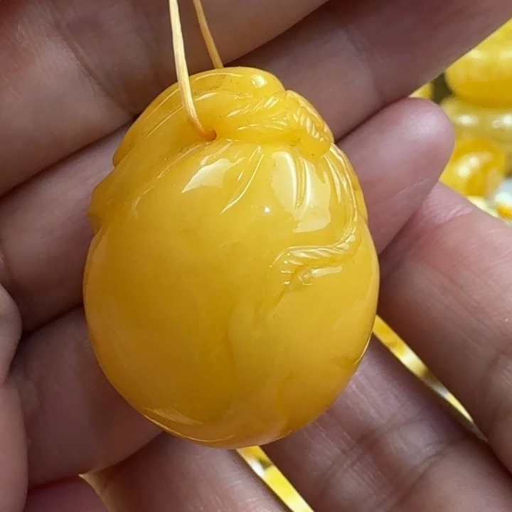 未镶嵌琥珀裸石41