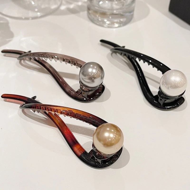 简约一字抓夹女新款高级感扭扭发夹后脑勺盘发鲨鱼夹发饰