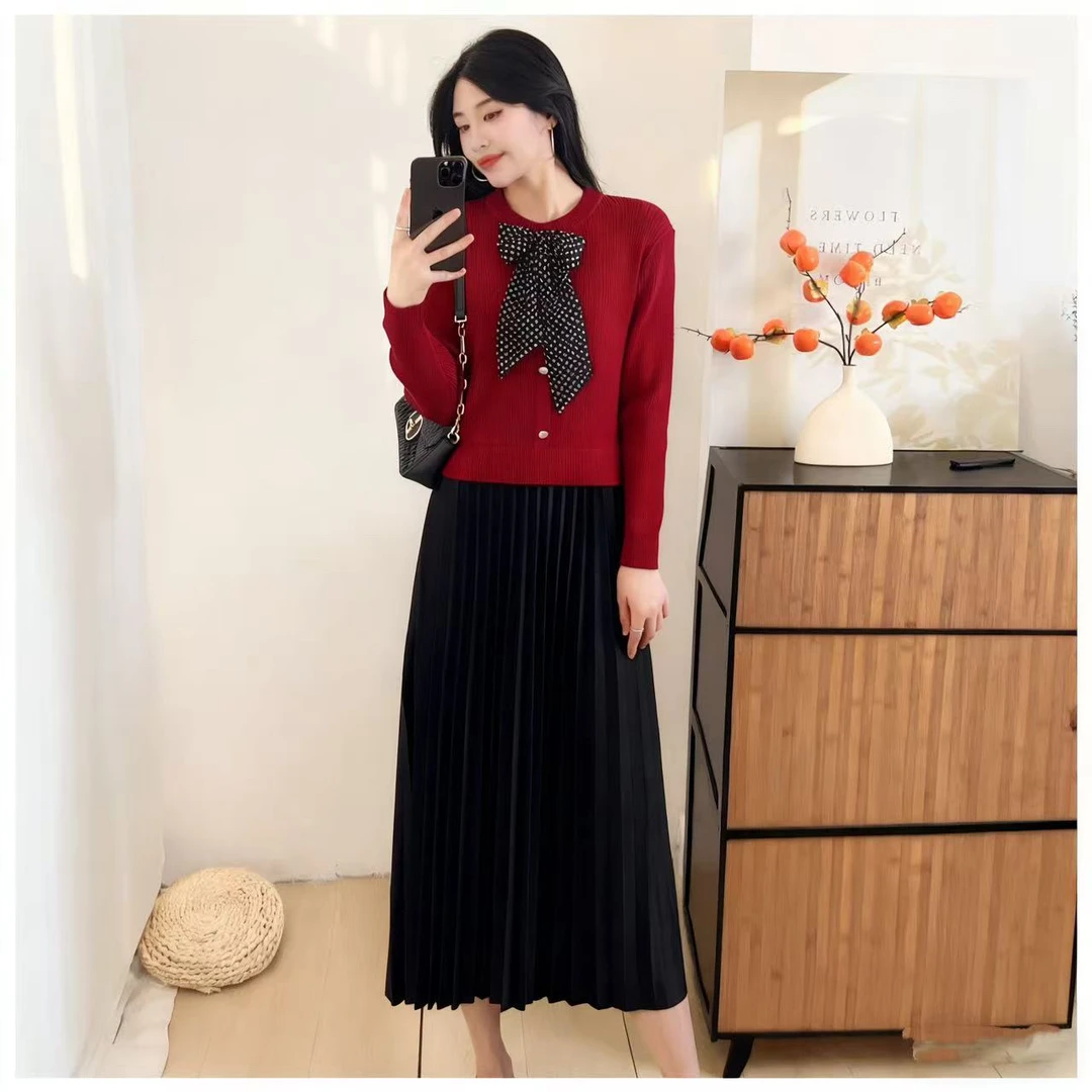 秋冬新款假两件针织连衣裙女时尚显瘦减龄中长款百搭打底毛衣裙