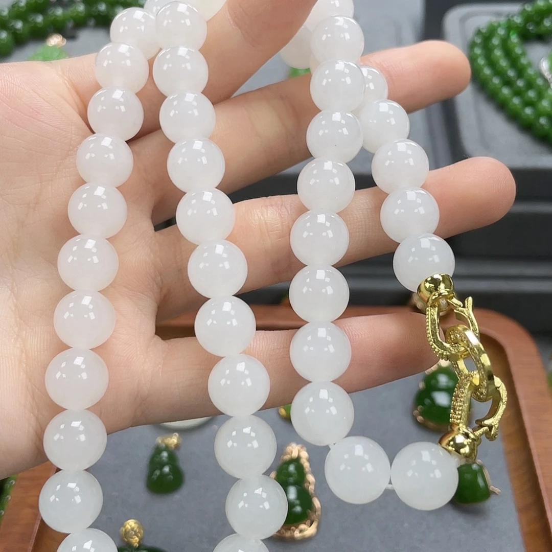 和田玉未镶嵌项链