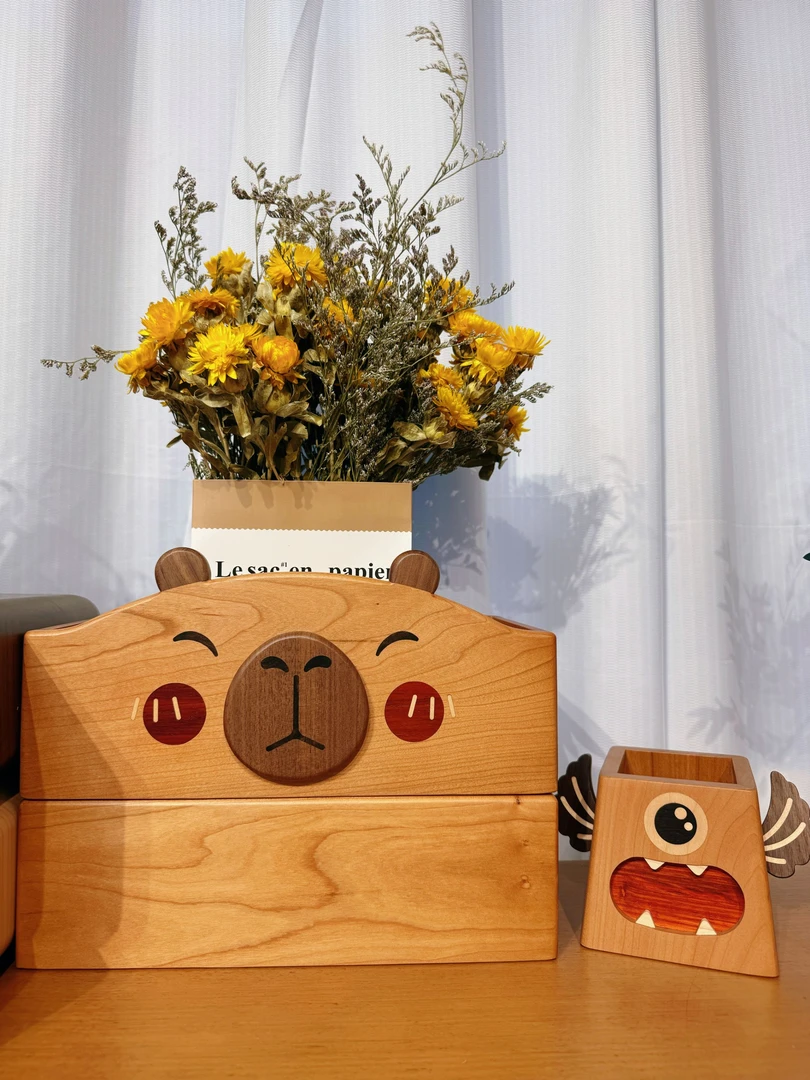 卡皮巴拉实木桌面收纳框储物盒家用大容量桌面化妆品收纳框创意