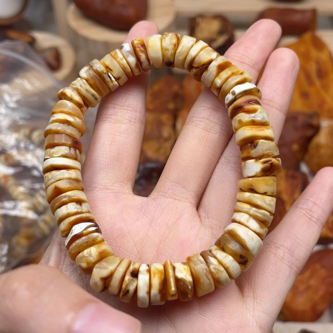 未镶嵌琥珀珠宝奇石