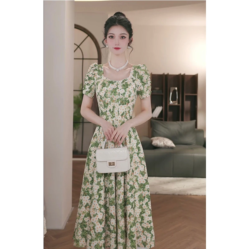 薇宝儿塔塔 -【雏菊漫野】新款法式气质温柔收腰碎花连衣裙B5326G