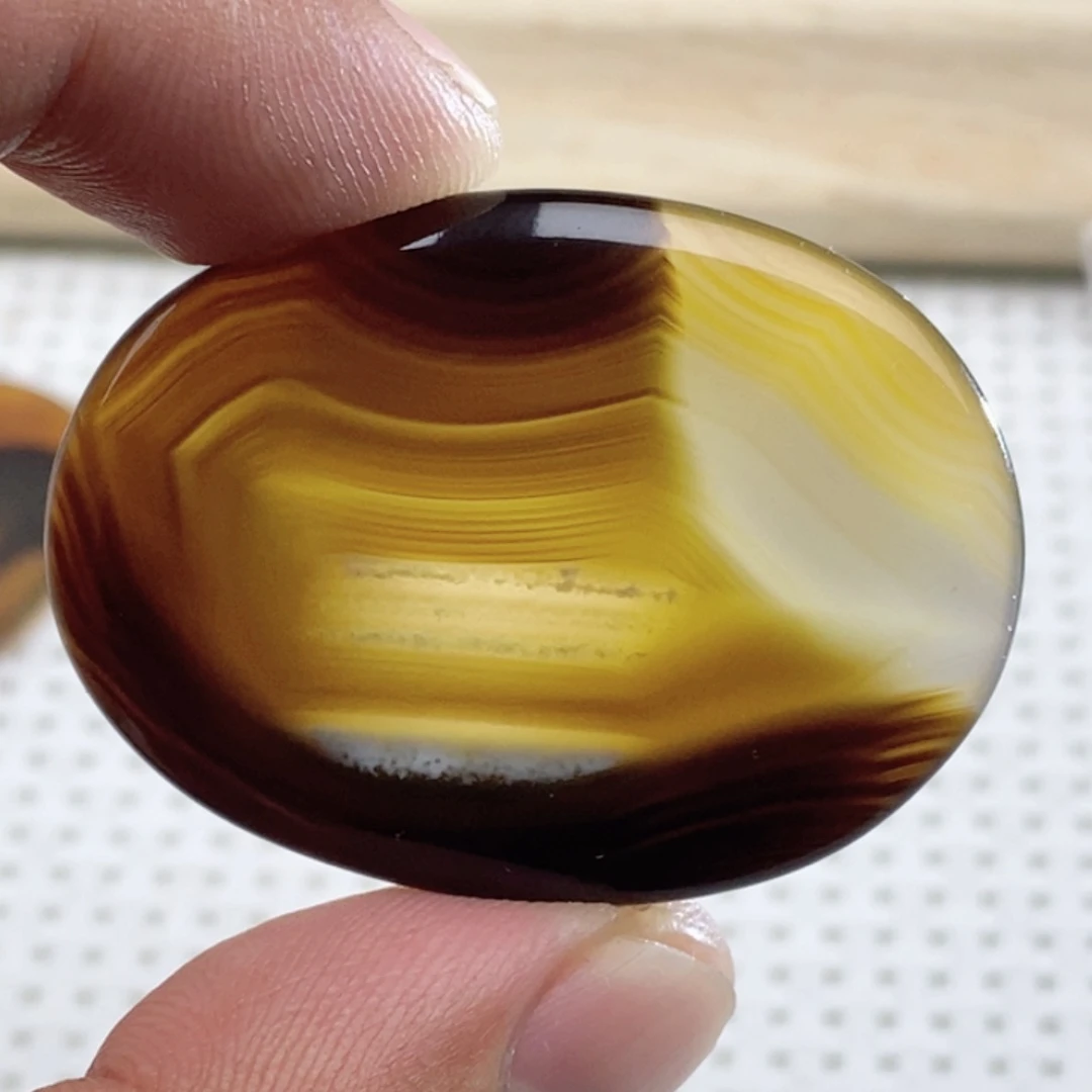 玛瑙/玉髓颈饰未镶嵌吃**龙