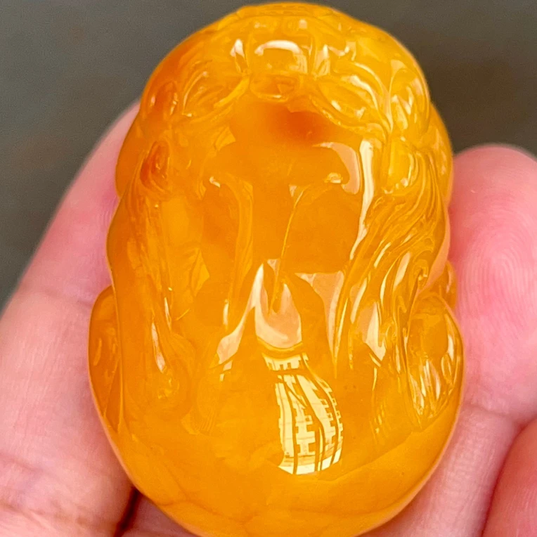 天然精品乌料原矿焦皮料鸡油红蜜蜡貔貅吊坠时尚文玩珠宝饰品