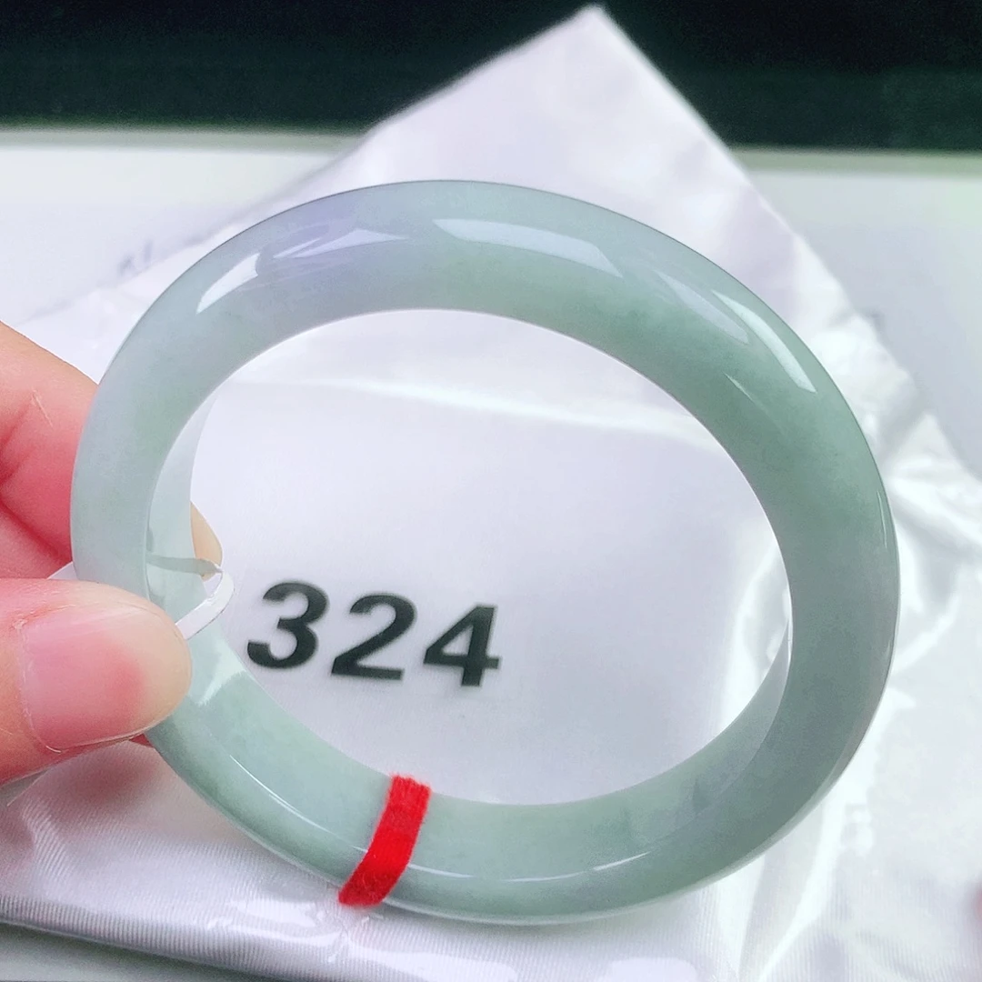 未镶嵌手镯翡翠324