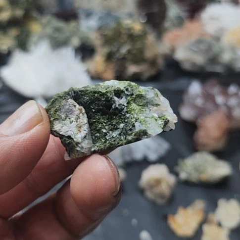 未镶嵌摆件水晶绿帘花园水晶