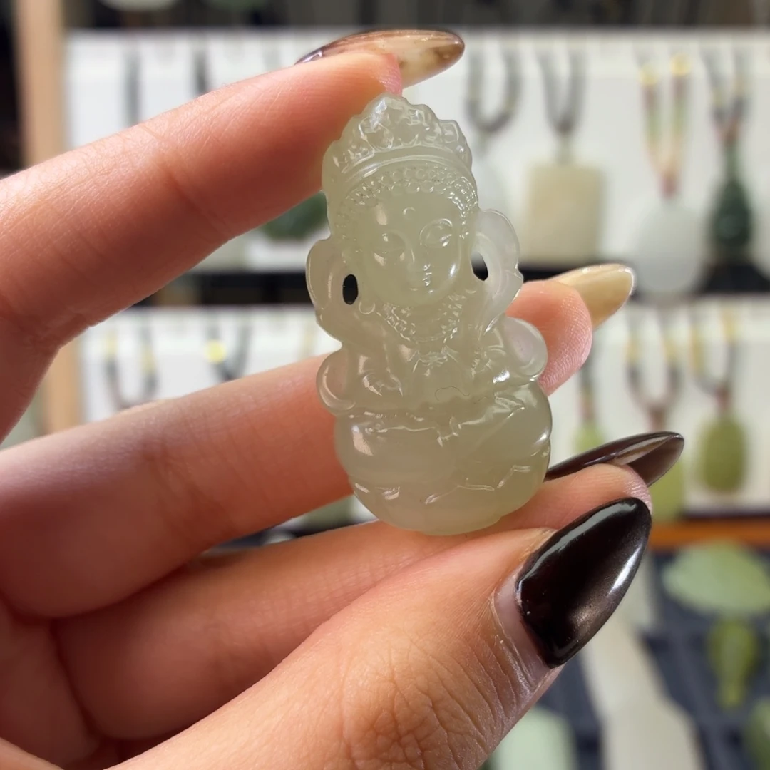 和田玉未镶嵌颈饰