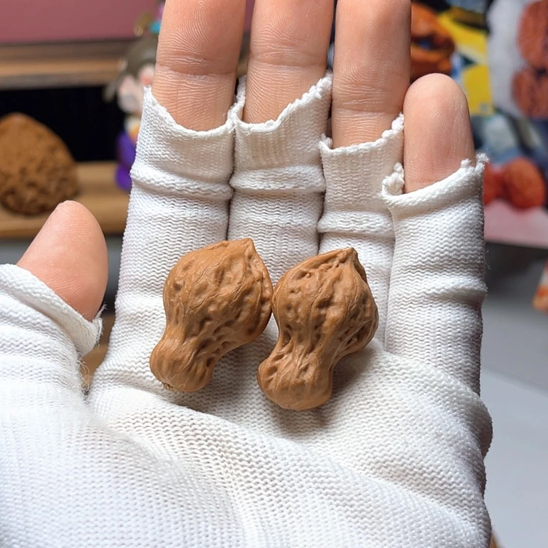 文玩核桃吊坠花生