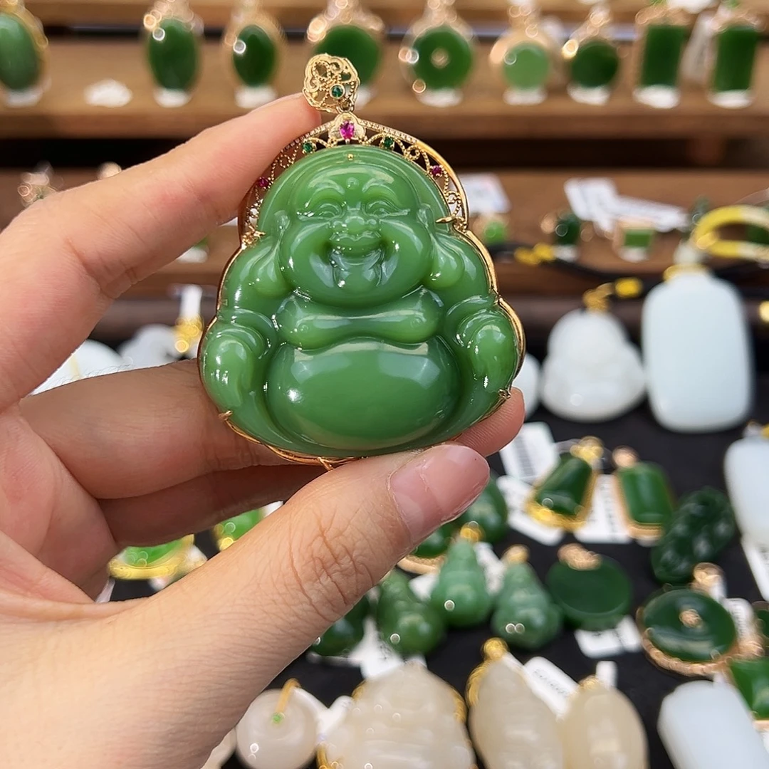 和田玉18K金镶嵌颈饰