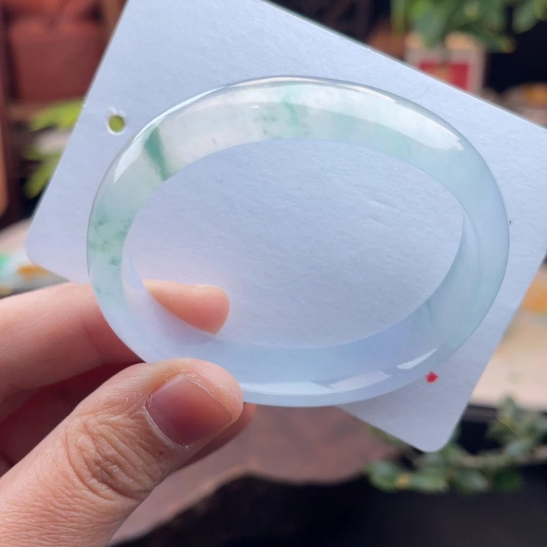 未镶嵌手镯（贵妃镯）翡翠