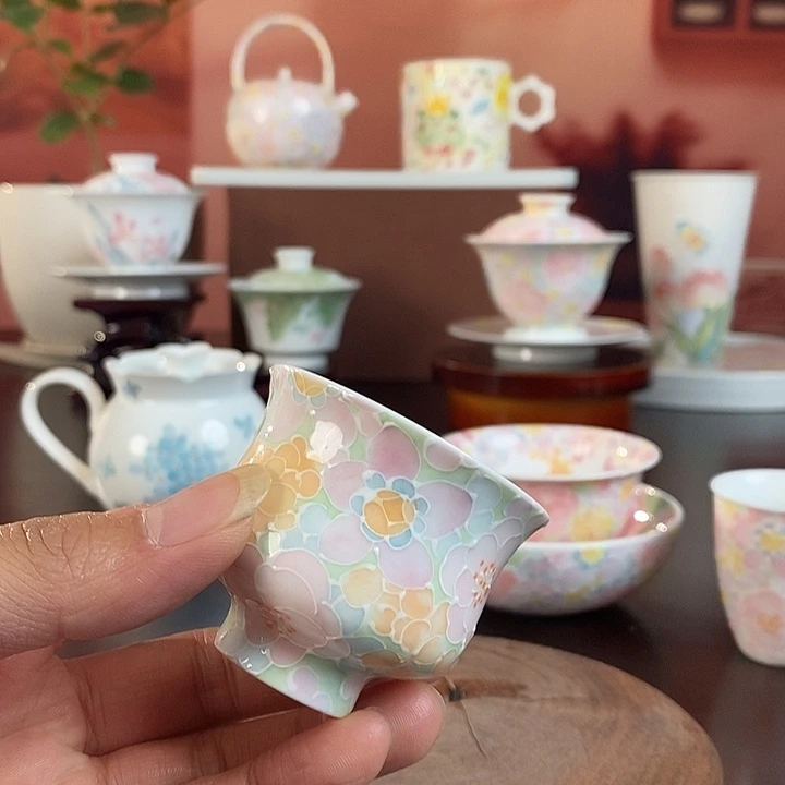 万花釉下手绘品茗杯