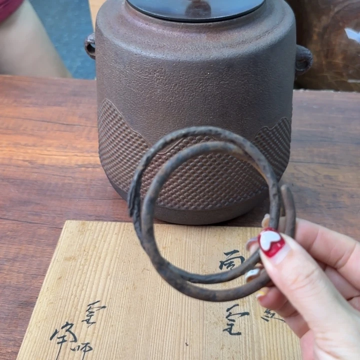 一个陶瓷物件哈哈哈哈哈