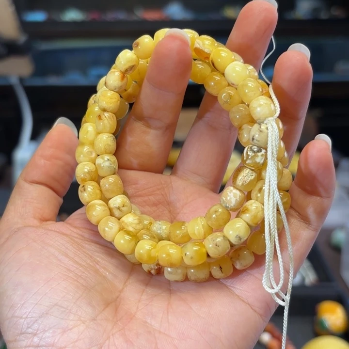 蜜蜡未镶嵌颈饰蜜蜡