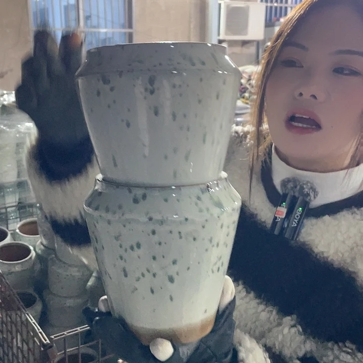 红陶瑕疵口13高18