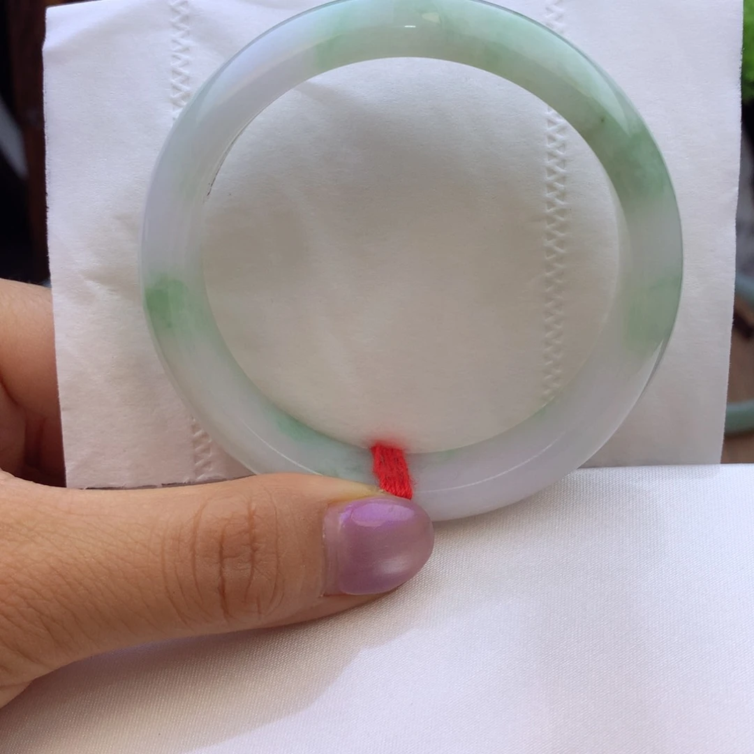 翡翠手镯未镶嵌纯天然02