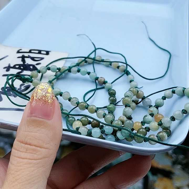 颈饰足铂镶嵌翡翠翡翠