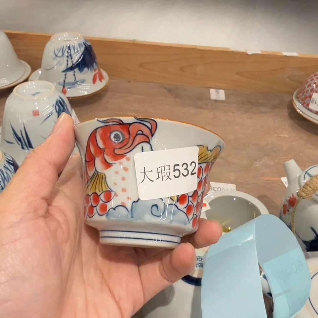 釉下手绘茶具微瑕