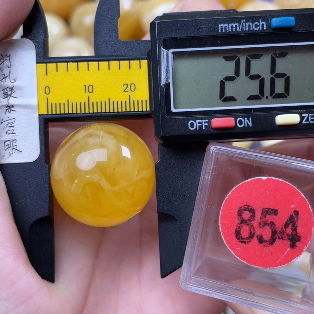 蜜蜡未镶嵌珠宝奇石瑕疵
