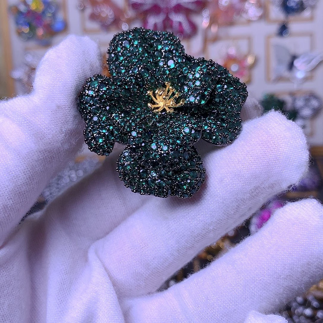 合成立方氧化锆铜胸针胸针