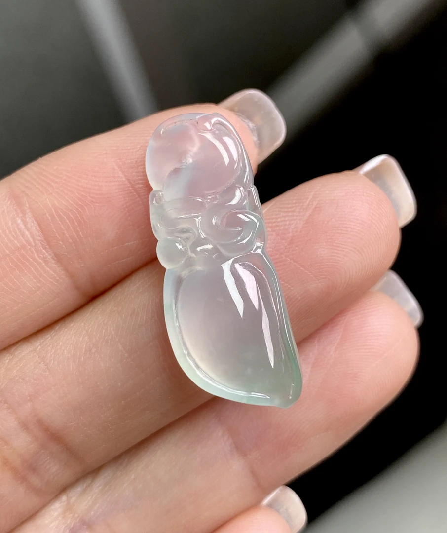 天然翡翠缅甸A货高冰飘花龙牙吊坠无纹裂尺寸28.2-11-5.6mm